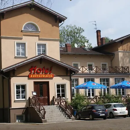 Dworek Restauracja Przyjecia Hotel *