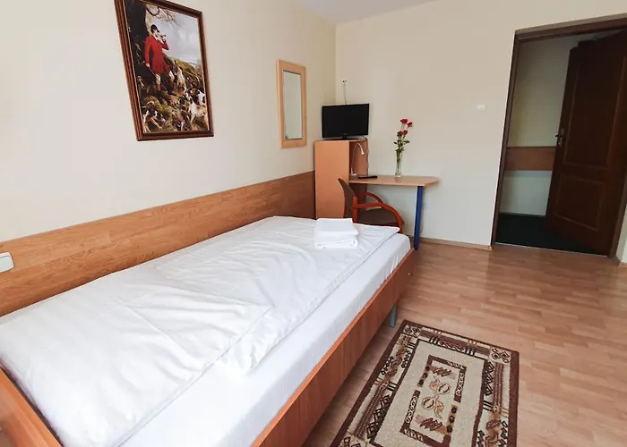 מלון Dworek Restauracja Przyjecia *